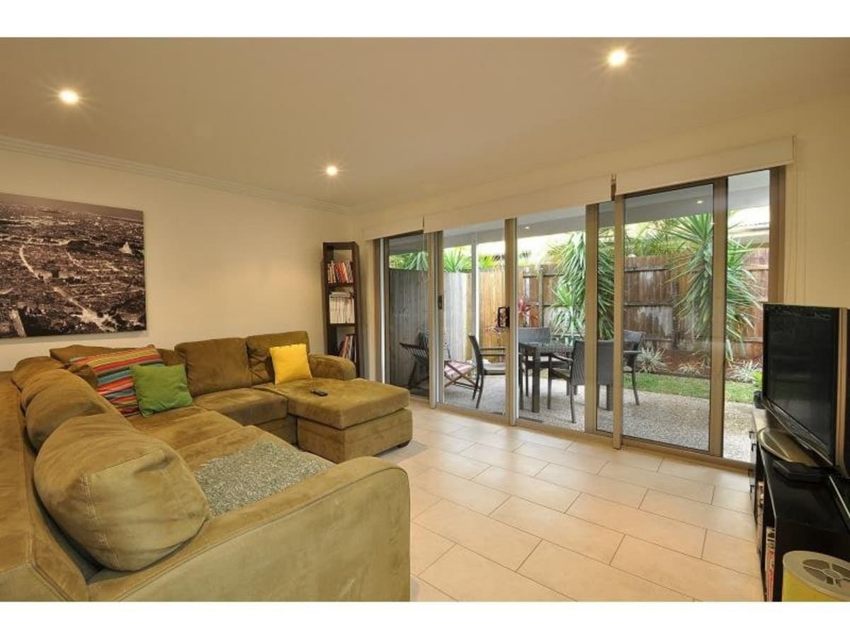 2/41 Dolphin Avenue, MERMAID BEACH, Mermaid Beach - Thumbnail 3