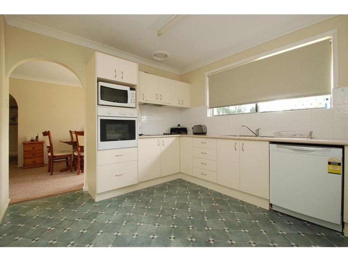 6 Le Mans Drive, MERMAID WATERS, Mermaid Waters - Thumbnail 5