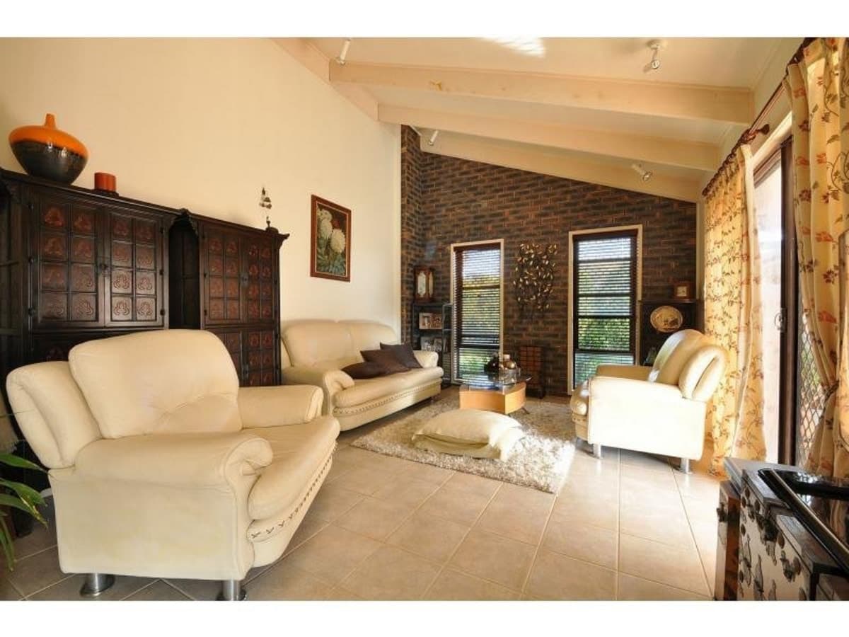 17 Bellbird Avenue, BURLEIGH WATERS, Burleigh Waters - Thumbnail 3