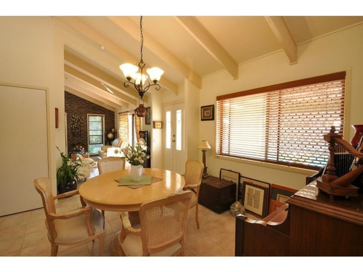 17 Bellbird Avenue, BURLEIGH WATERS, Burleigh Waters - Thumbnail 4