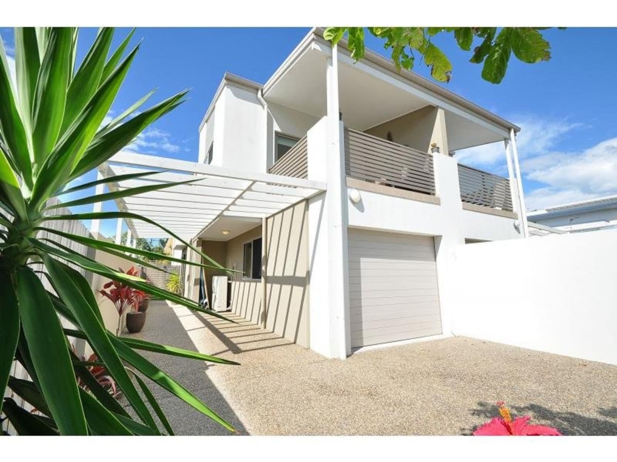 1/41 Dolphin Avenue, MERMAID BEACH, Mermaid Beach - Image 1