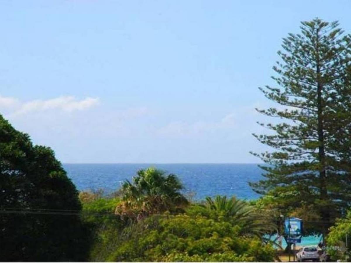 1029/1 Ocean Street, BURLEIGH HEADS, Burleigh Heads - Thumbnail 2