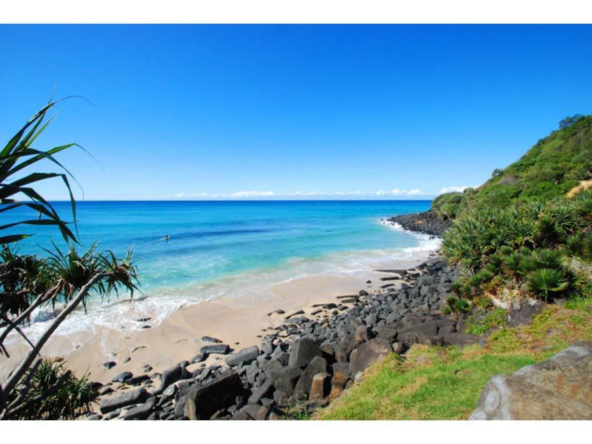 18 Bellbird Avenue, BURLEIGH WATERS, Burleigh Waters - Image 1