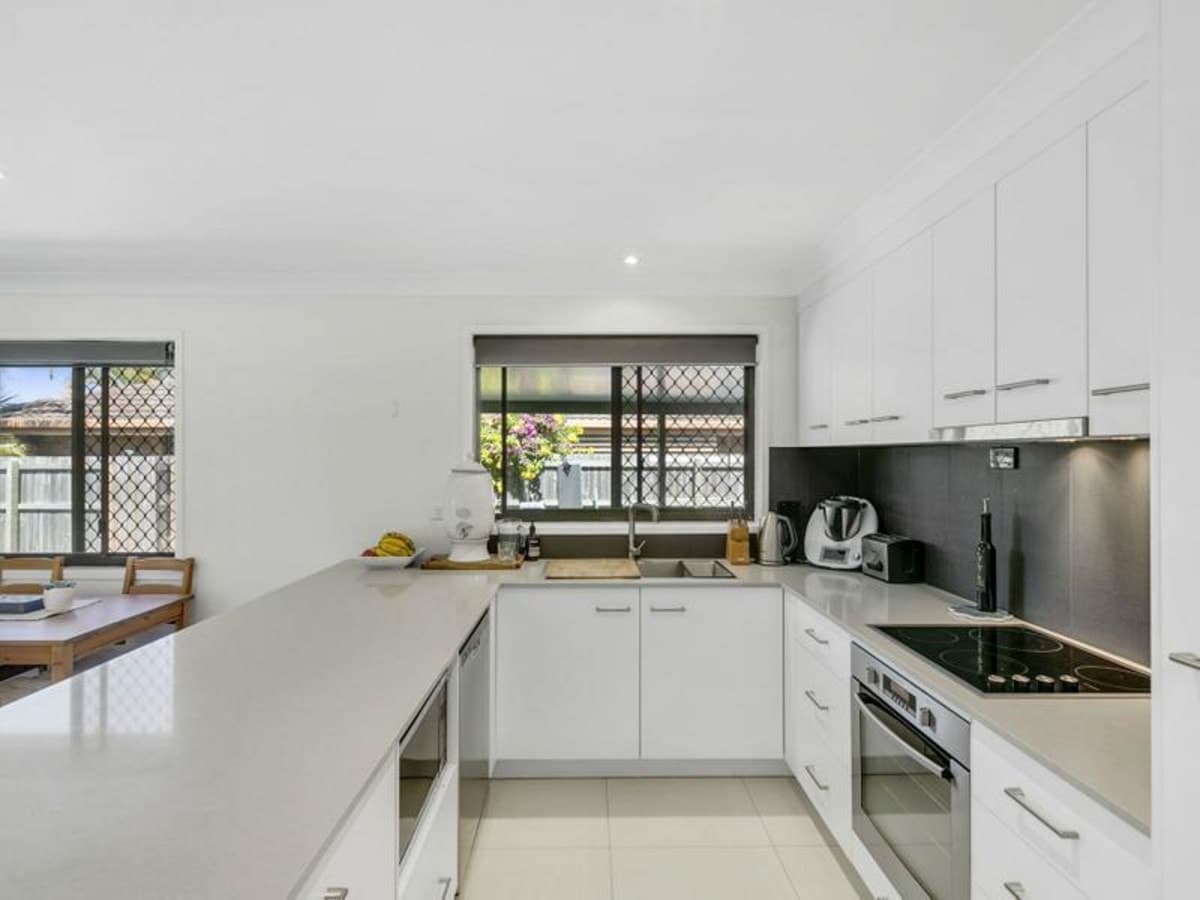 1/14 Barbet Place, BURLEIGH WATERS, Burleigh Waters - Thumbnail 4