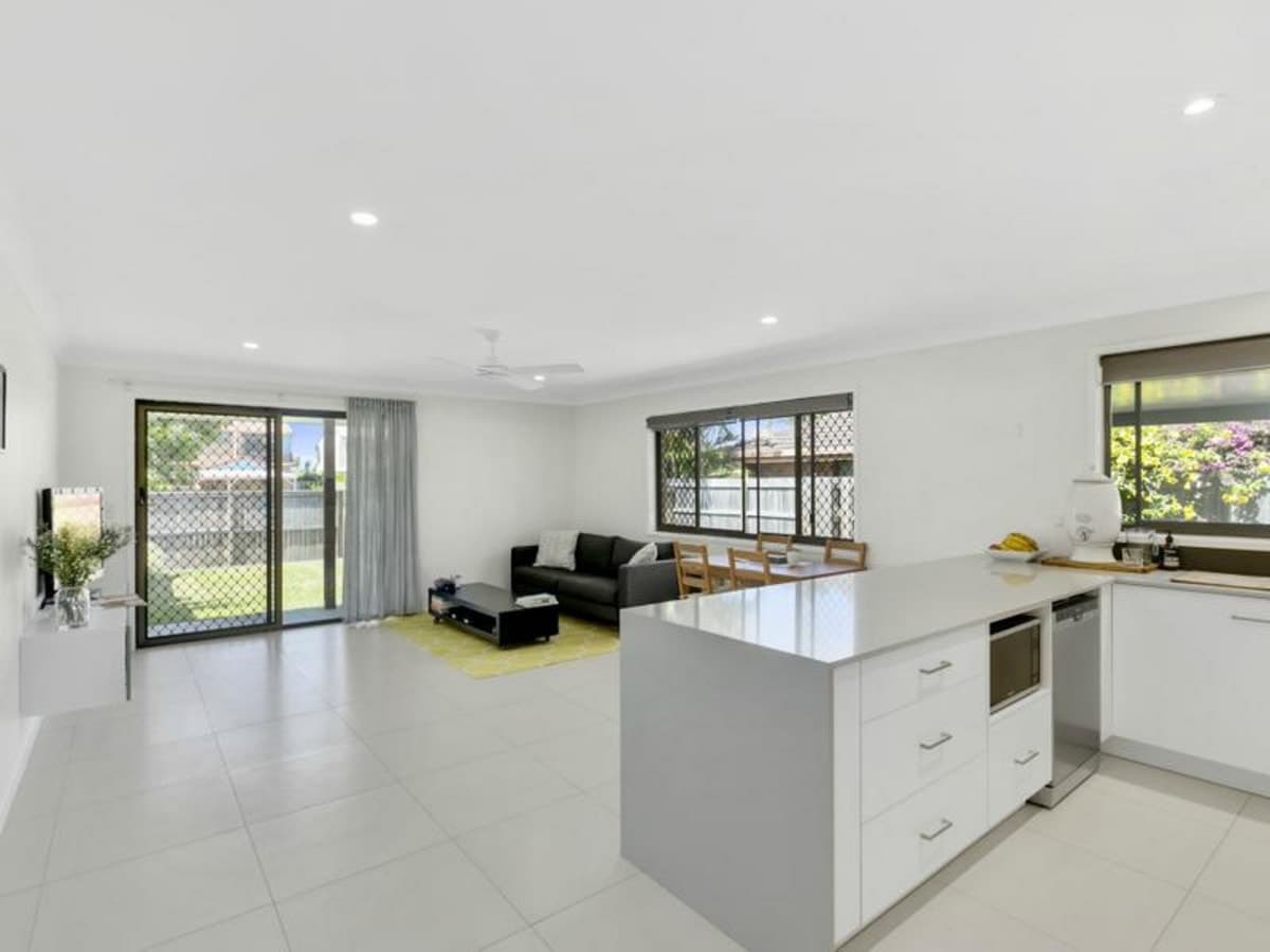 1/14 Barbet Place, BURLEIGH WATERS, Burleigh Waters - Thumbnail 8