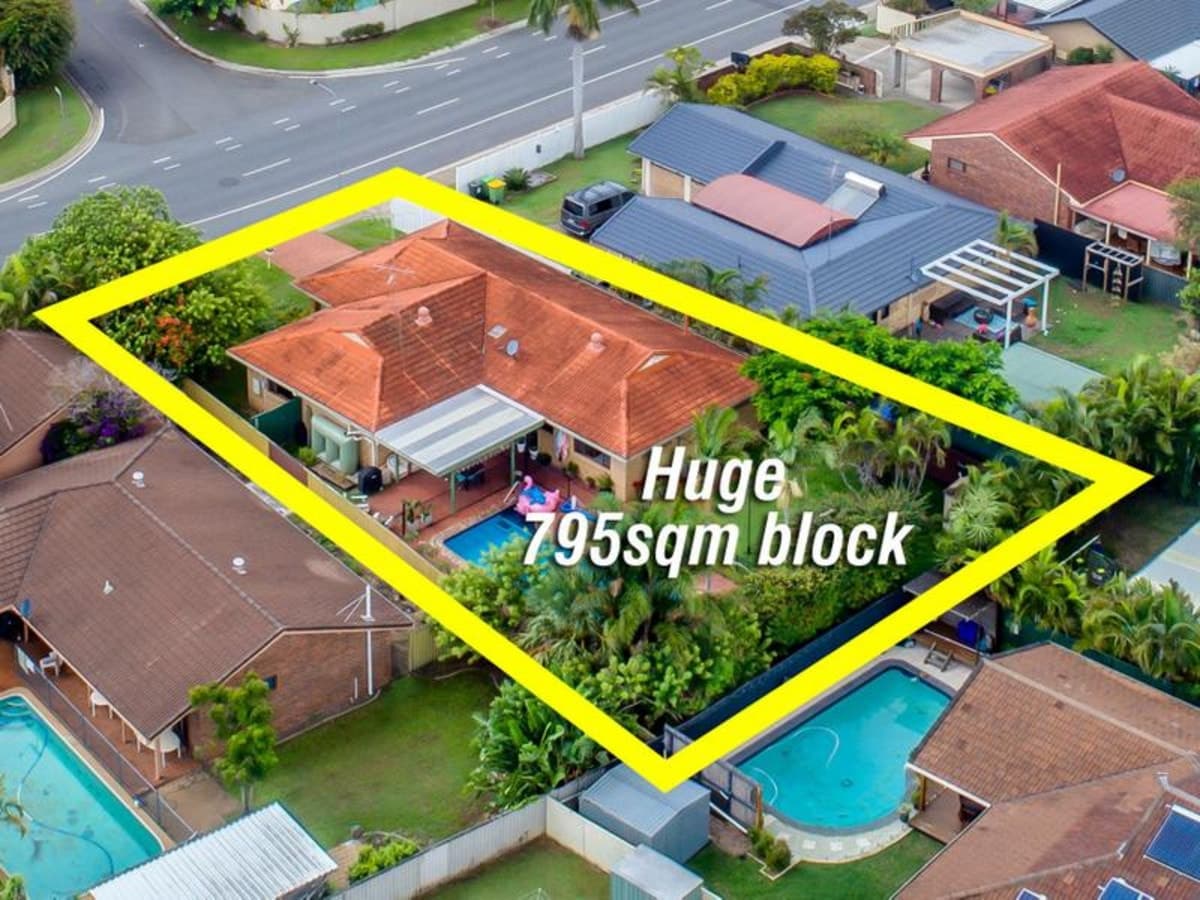 142 Burleigh Street, BURLEIGH WATERS, Burleigh Waters - Thumbnail 2