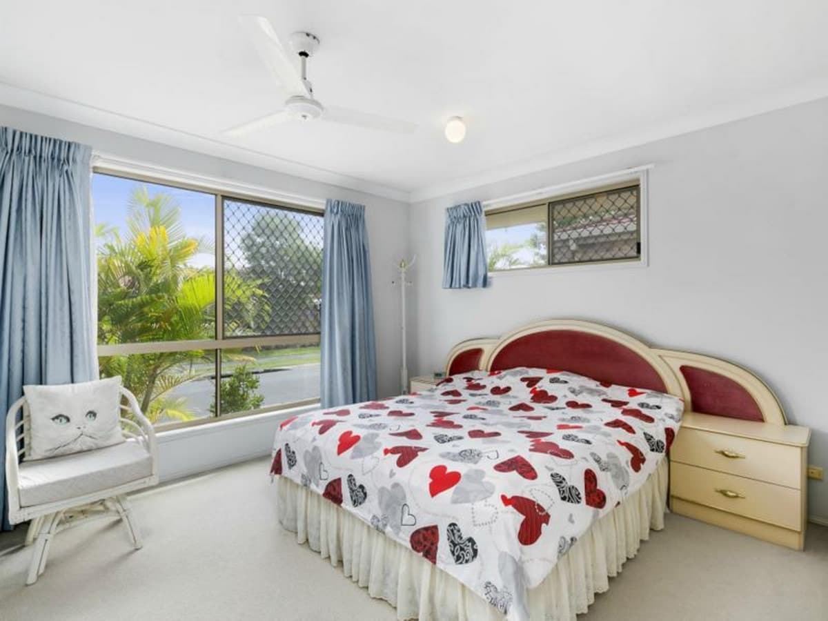 34 Galeen Drive, BURLEIGH WATERS, Burleigh Waters - Thumbnail 8