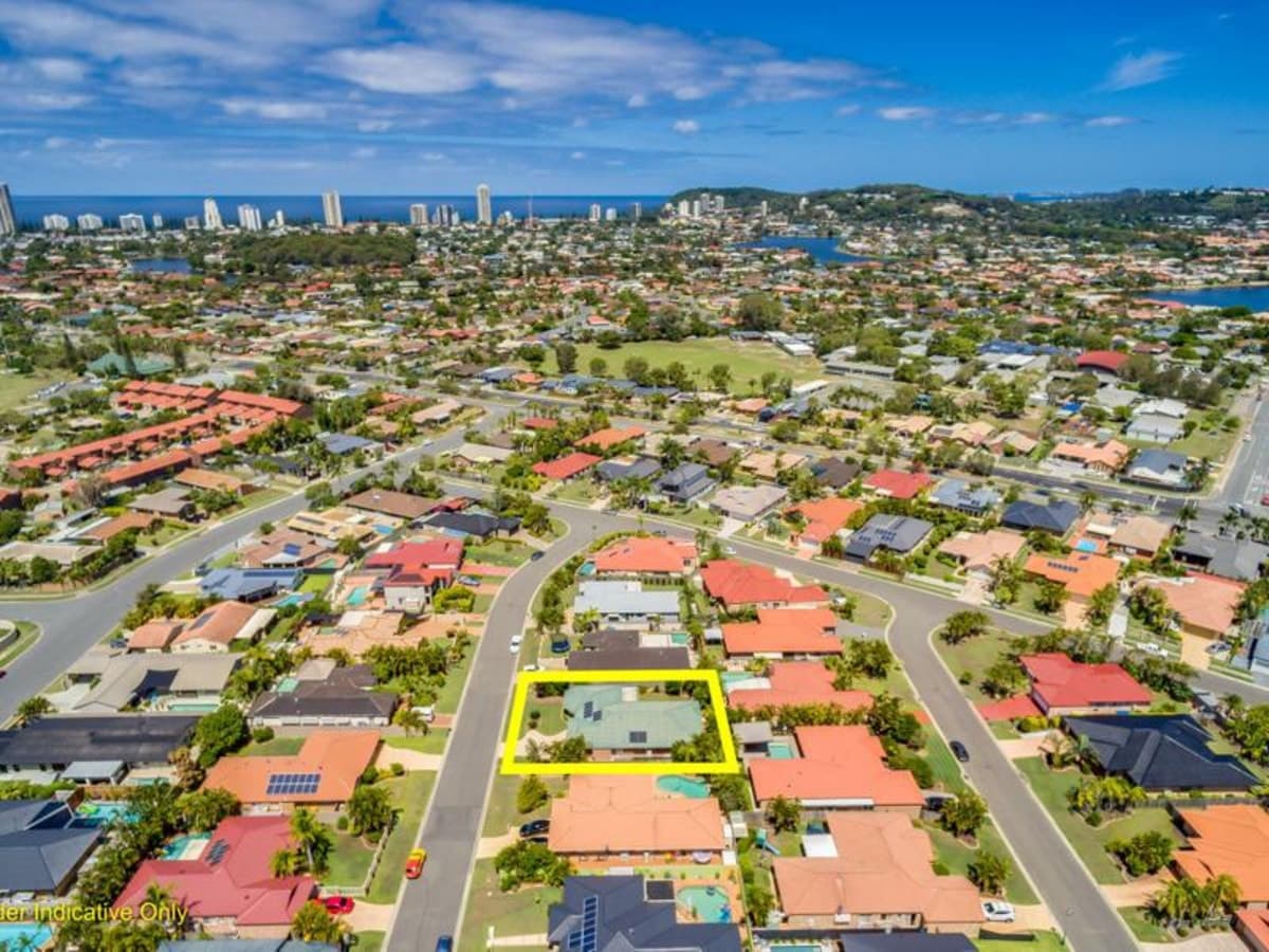 11 Gannet Street, BURLEIGH WATERS, Burleigh Waters - Thumbnail 3