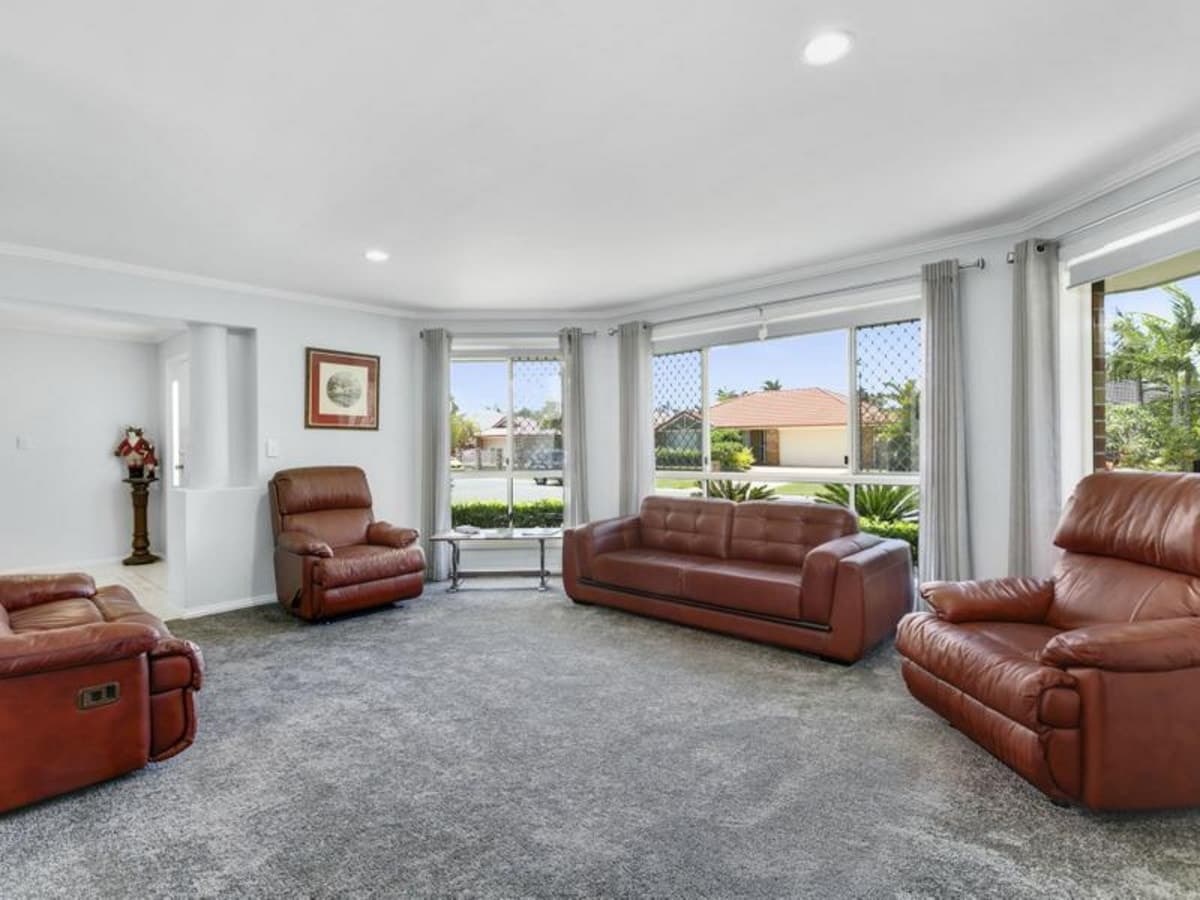 11 Gannet Street, BURLEIGH WATERS, Burleigh Waters - Thumbnail 5