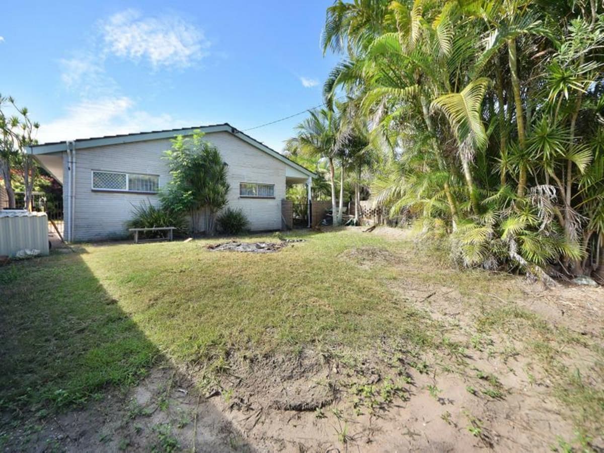 13 Tabilban Street, BURLEIGH HEADS, Burleigh Heads - Thumbnail 4