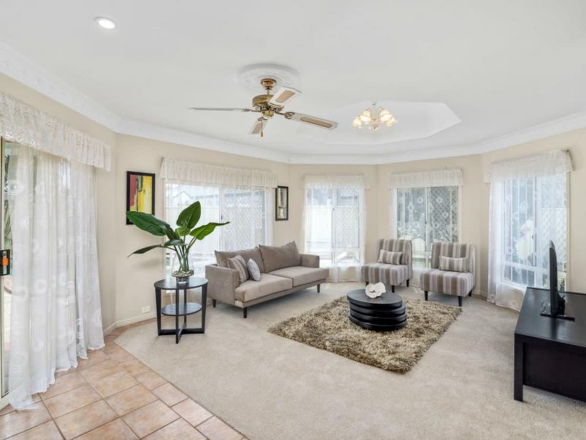 17 Sittella Crescent, BURLEIGH WATERS, Burleigh Waters - Thumbnail 6