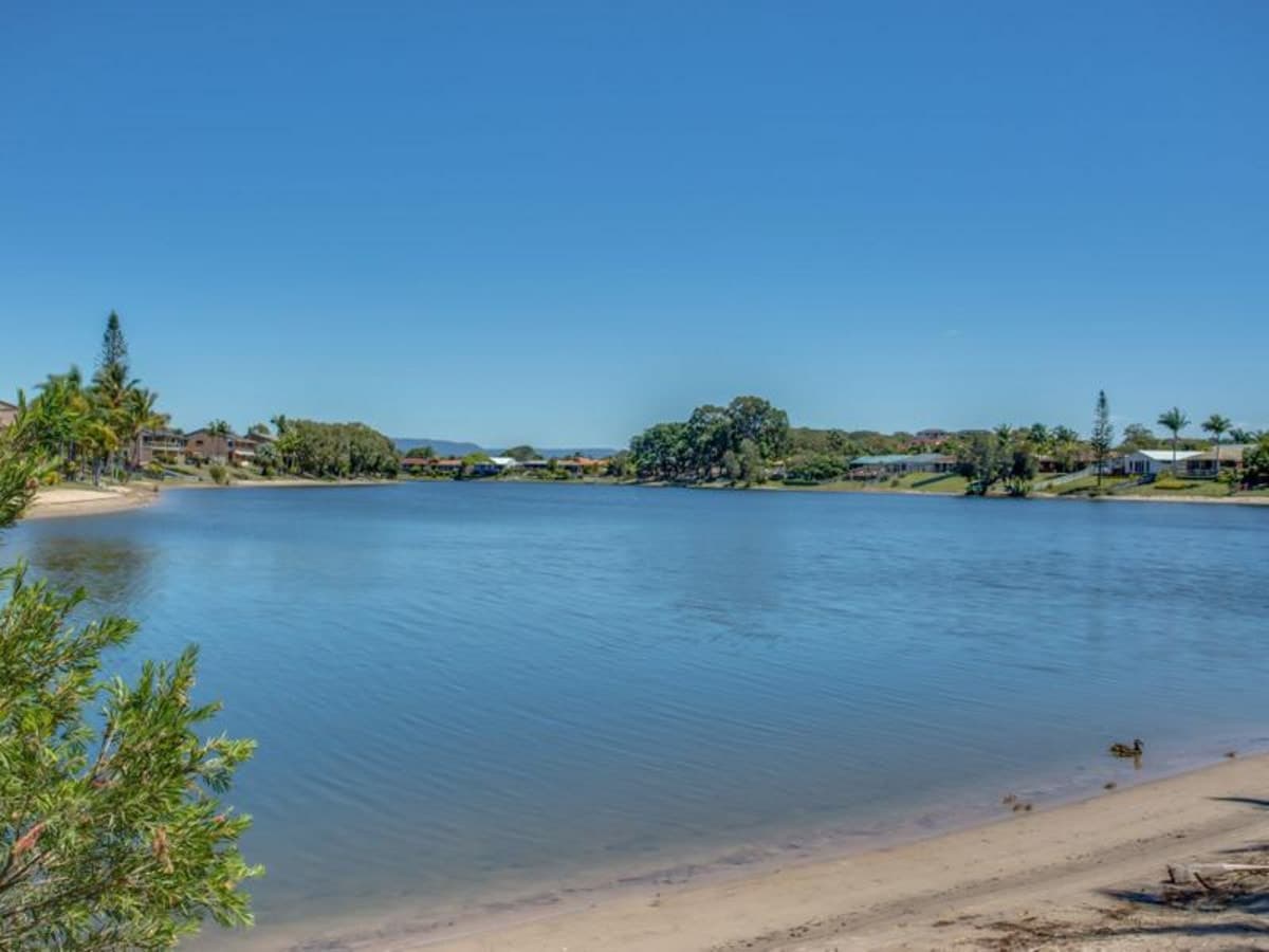 6 Spoonbill Court, BURLEIGH WATERS, Burleigh Waters - Thumbnail 5