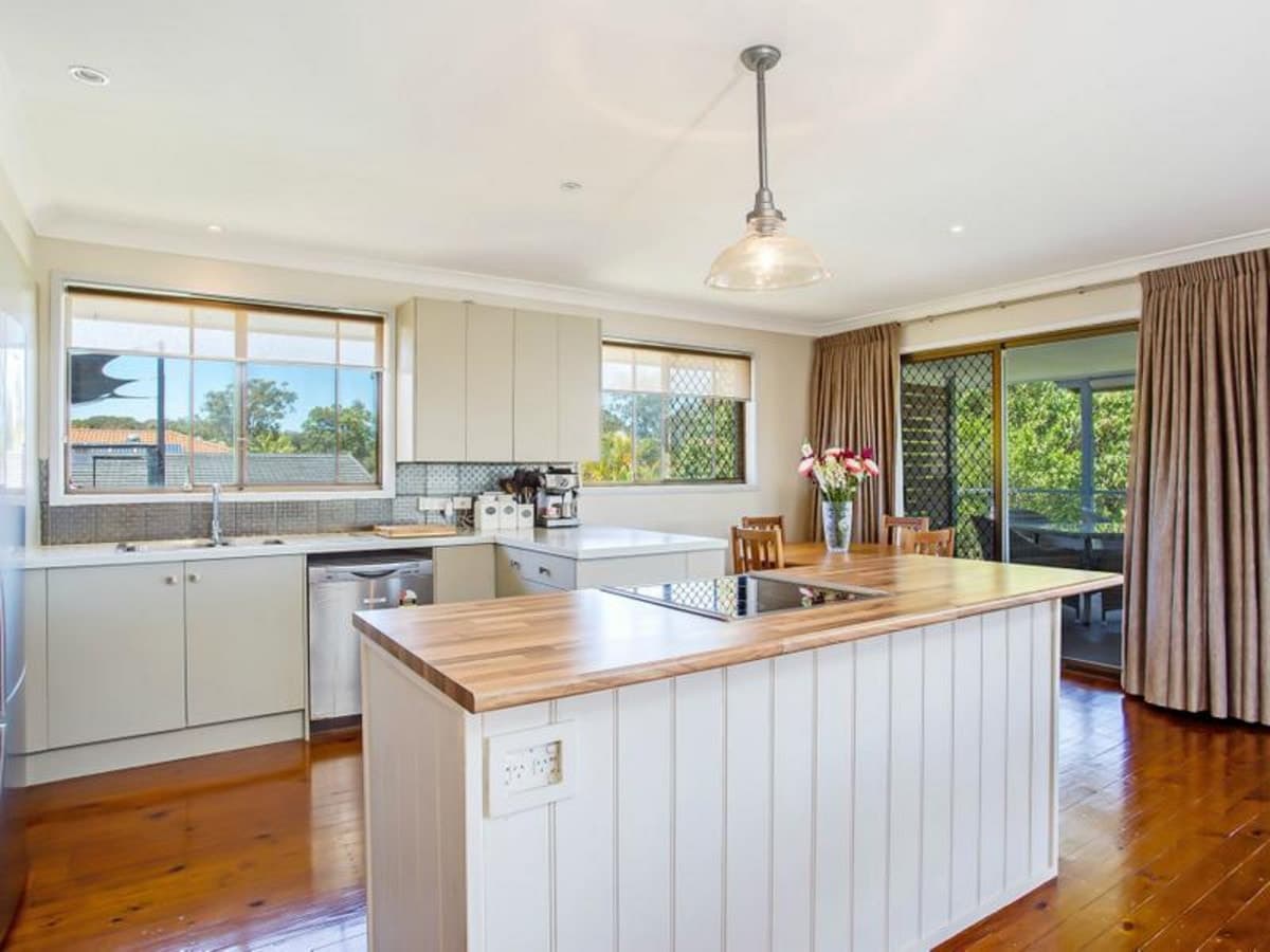 6 Spoonbill Court, BURLEIGH WATERS, Burleigh Waters - Thumbnail 8