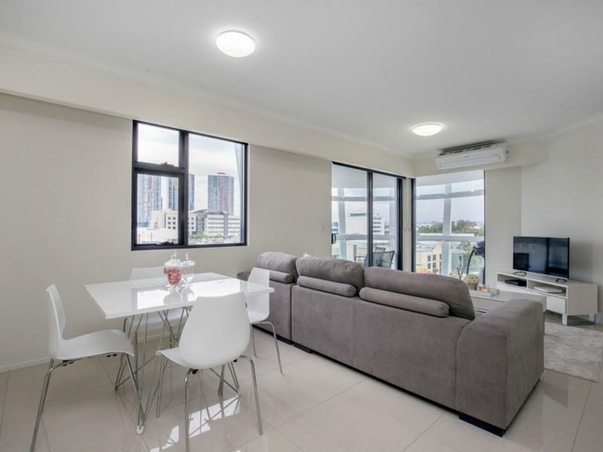 406/133 Scarborough Street, SOUTHPORT, Southport - Thumbnail 6