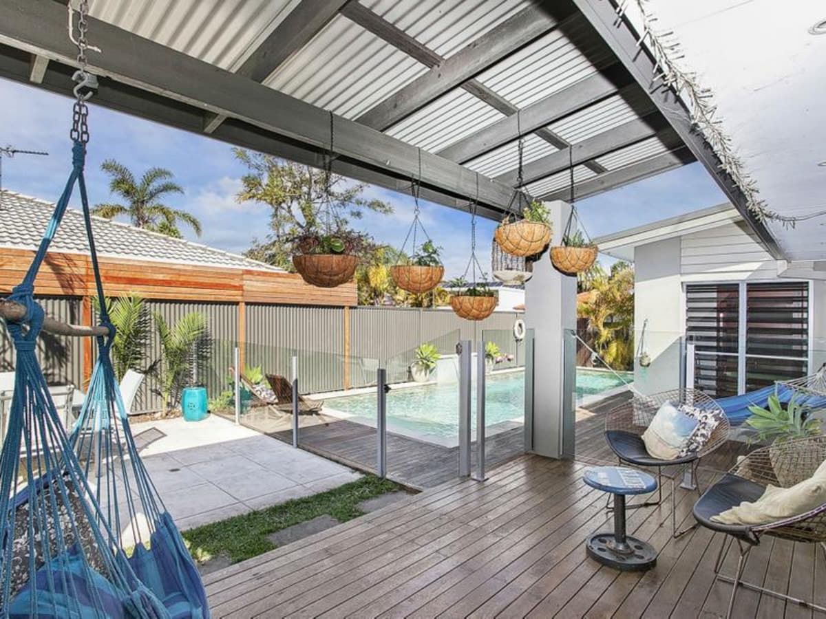 25 Dotterel Drive, BURLEIGH WATERS, Burleigh Waters - Thumbnail 5
