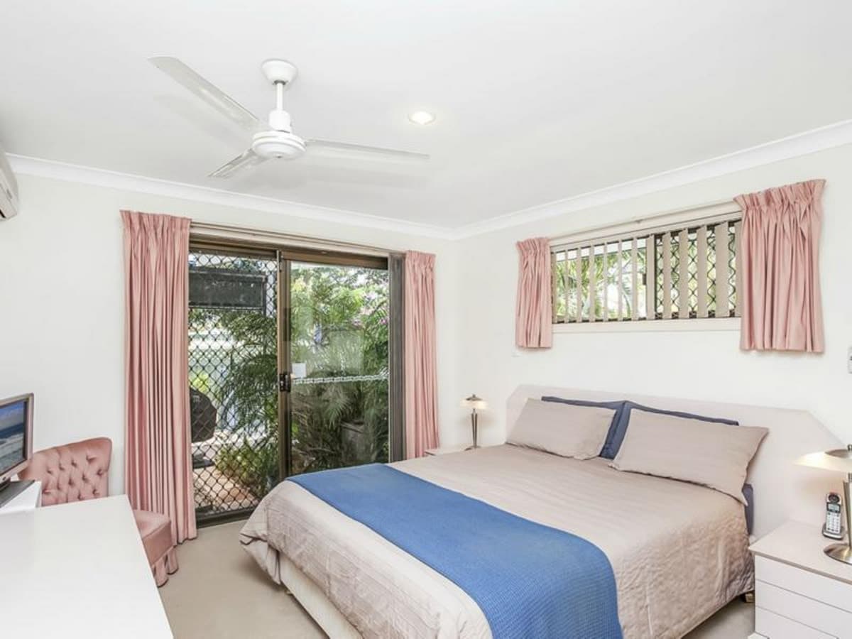 146 Christine Avenue, BURLEIGH WATERS, Burleigh Waters - Thumbnail 8