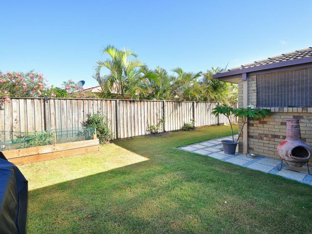 15 Ballerina Street, BURLEIGH WATERS, Burleigh Waters - Thumbnail 8