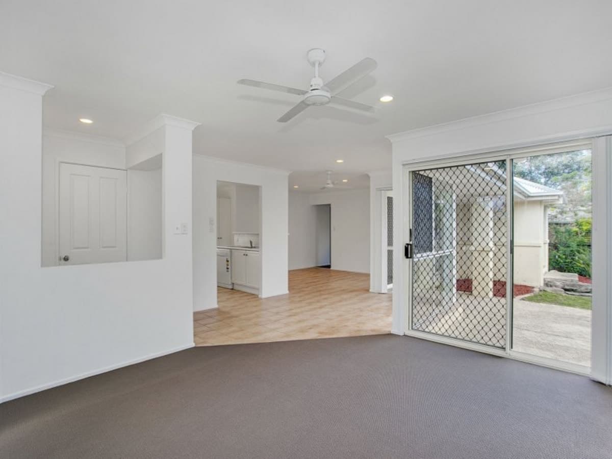 27 Rainbird Close, BURLEIGH WATERS, Burleigh Waters - Image 1