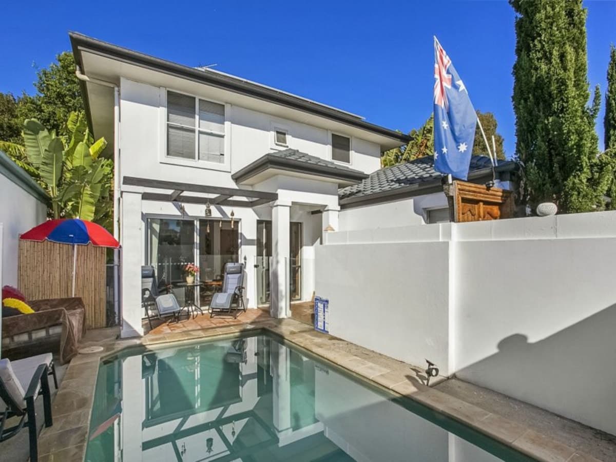 53 Seville Circuit, BURLEIGH WATERS, Burleigh Waters - Image 1