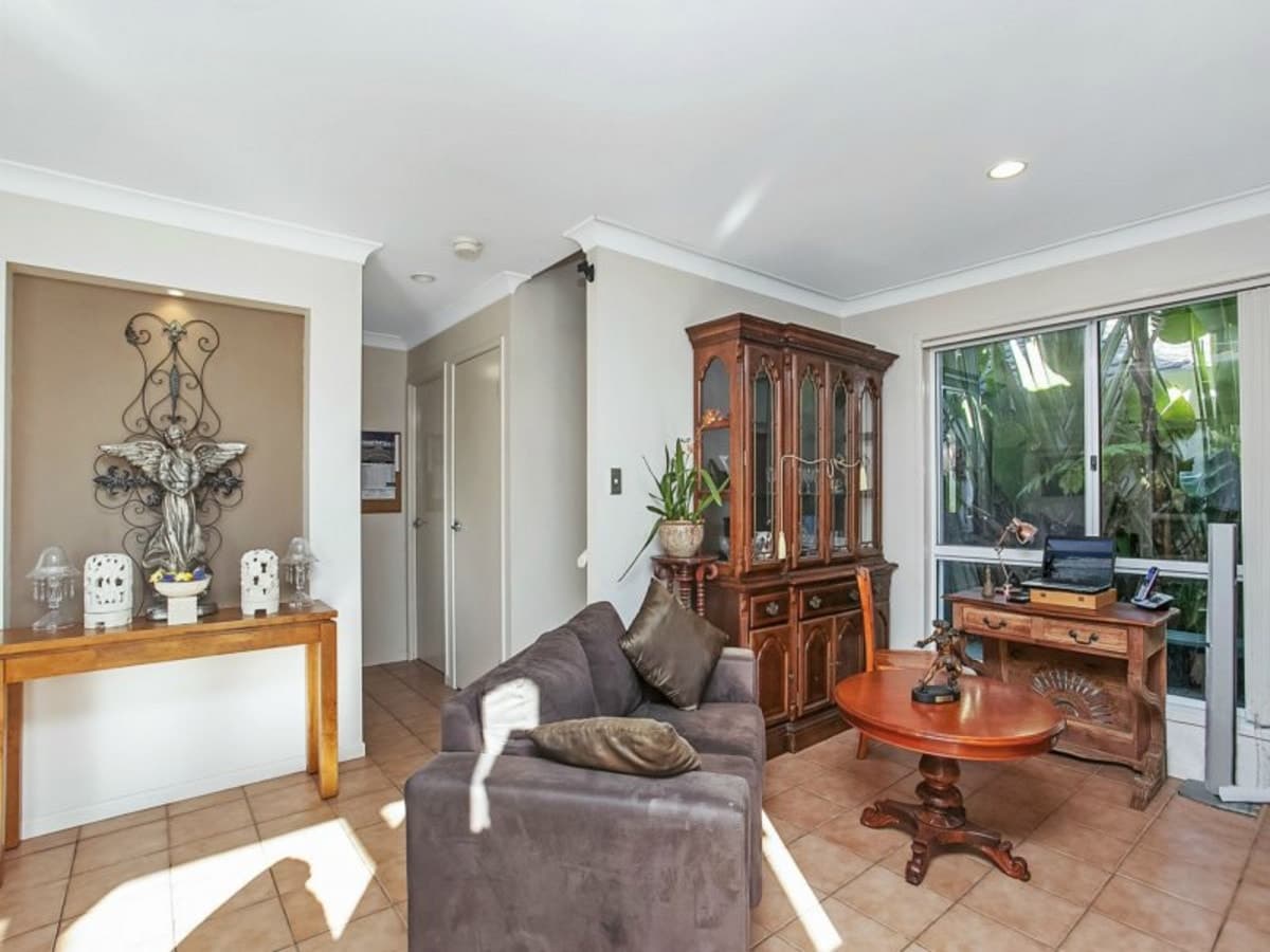 53 Seville Circuit, BURLEIGH WATERS, Burleigh Waters - Thumbnail 4