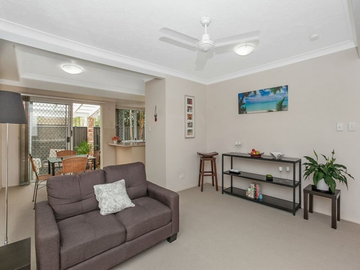 2/15 Cedar Court, BURLEIGH HEADS, Burleigh Heads - Thumbnail 3