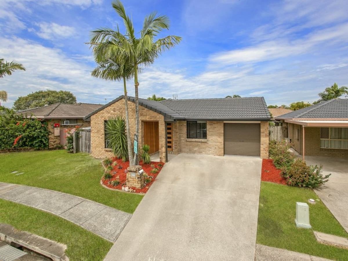 123 Mattocks Road, BURLEIGH WATERS, Burleigh Waters - Image 1