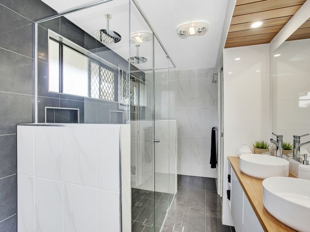 123 Mattocks Road, BURLEIGH WATERS, Burleigh Waters - Thumbnail 7