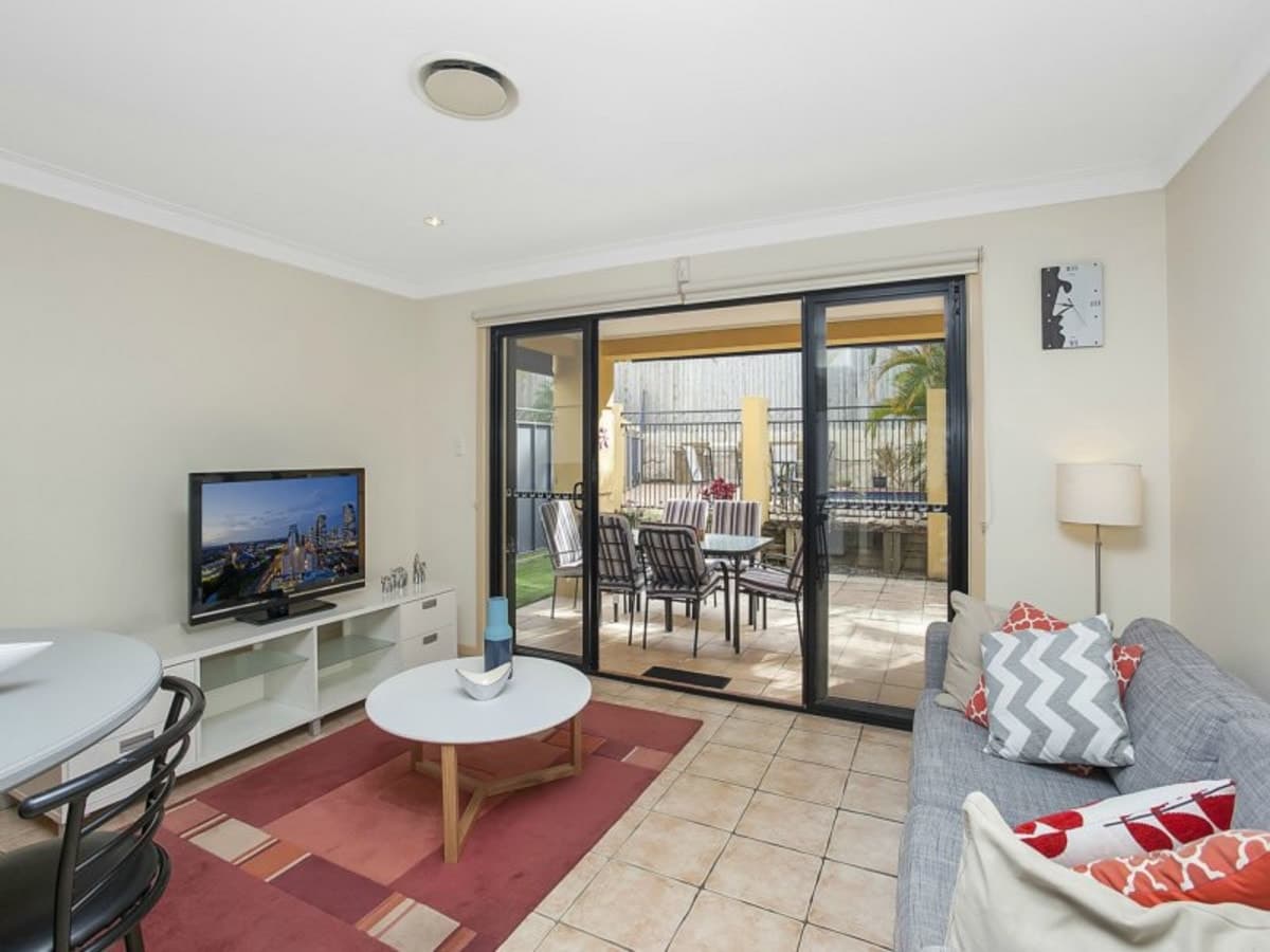 2/5 Karri Court, BURLEIGH HEADS, Burleigh Heads - Thumbnail 7