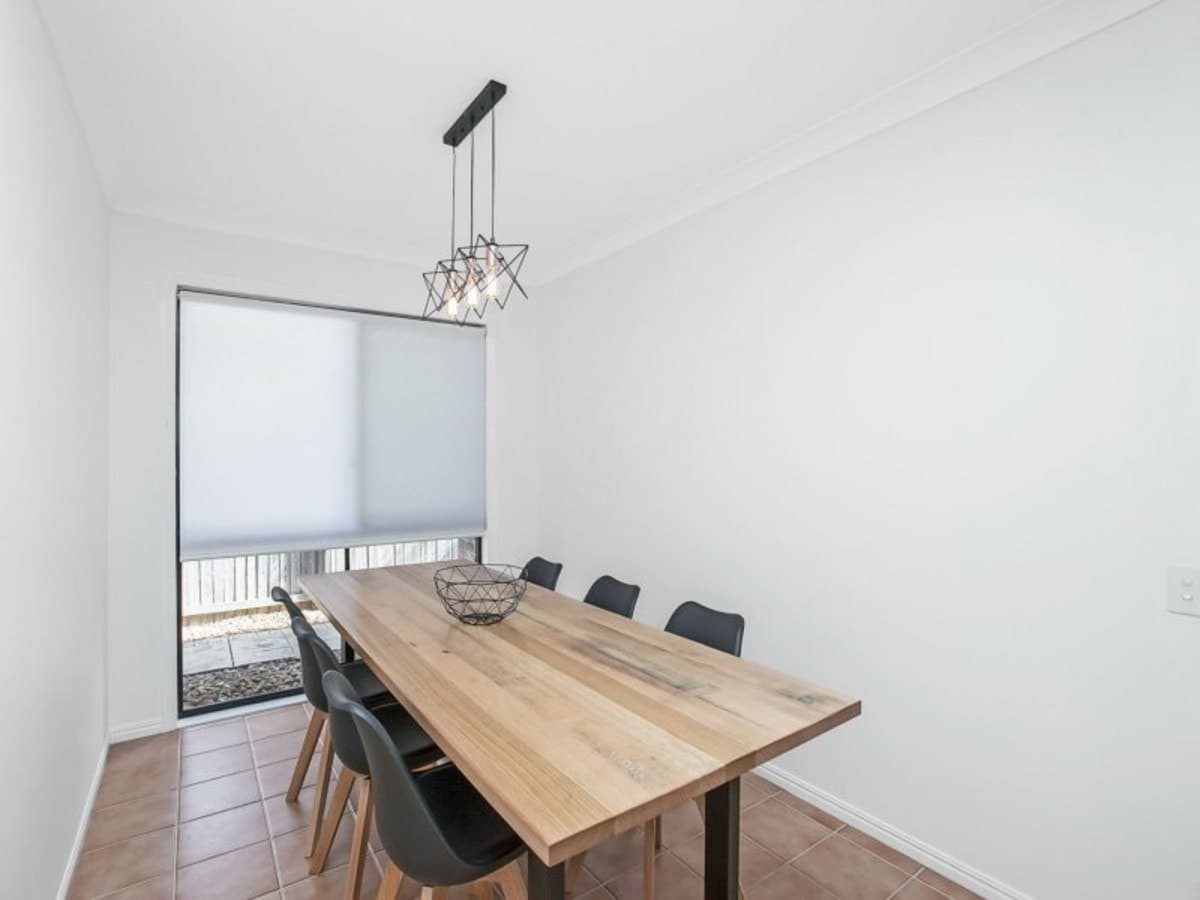 71 Dipper Drive, BURLEIGH WATERS, Burleigh Waters - Thumbnail 5