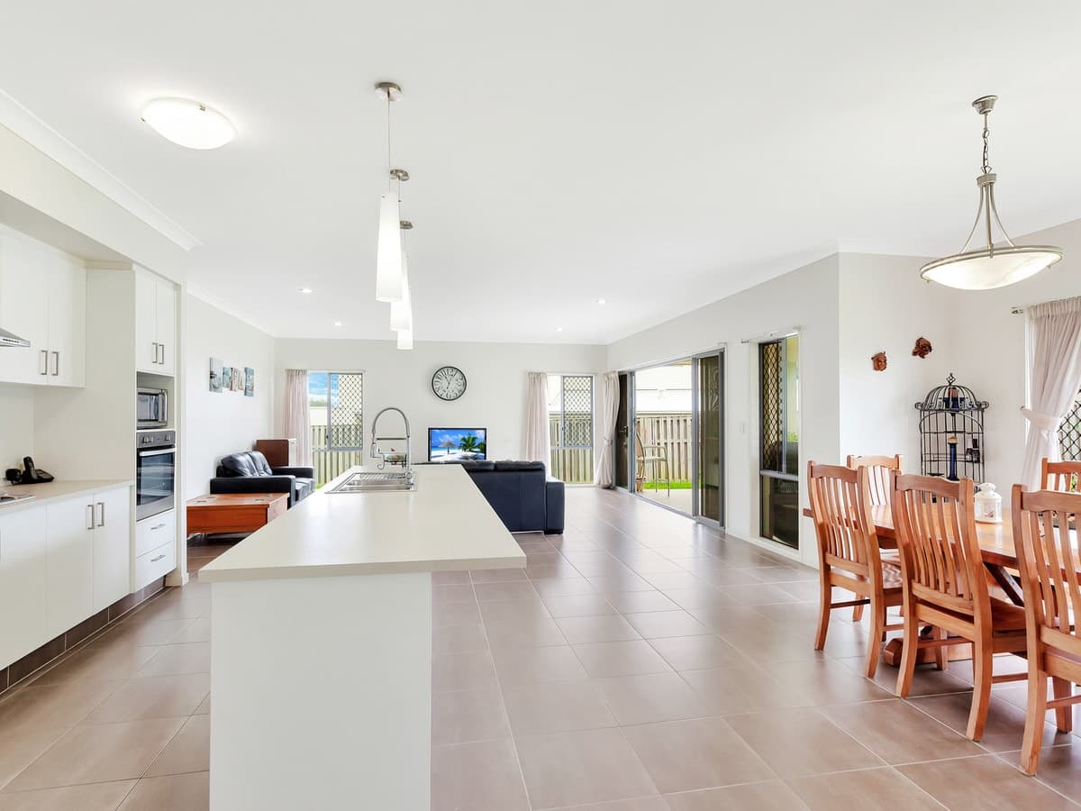 3 Monserrat Court, Reedy Creek, Reedy Creek - Thumbnail 3