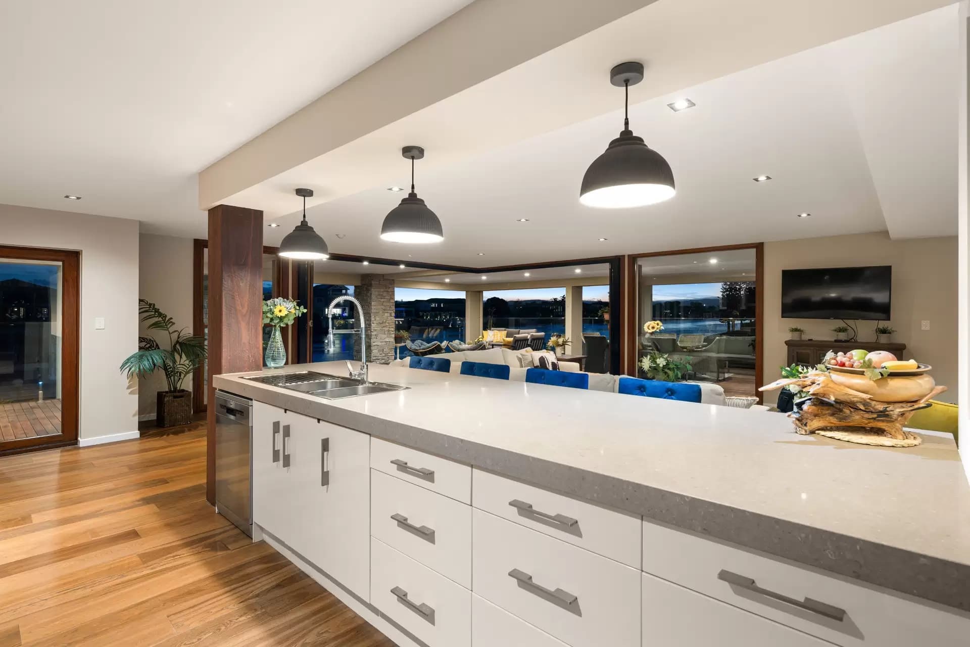 23 Etna Street, Surfers Paradise - Thumbnail 4