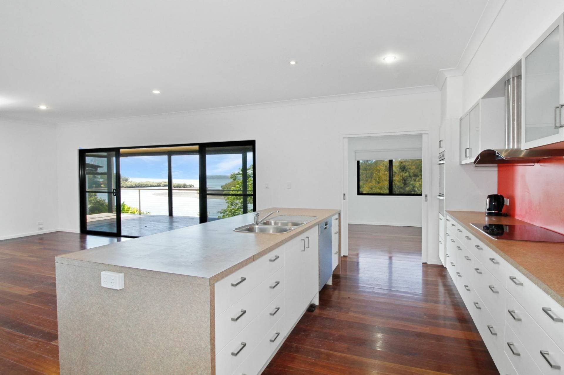 6 Alawa St, Macleay Island, Macleay Island - Thumbnail 2