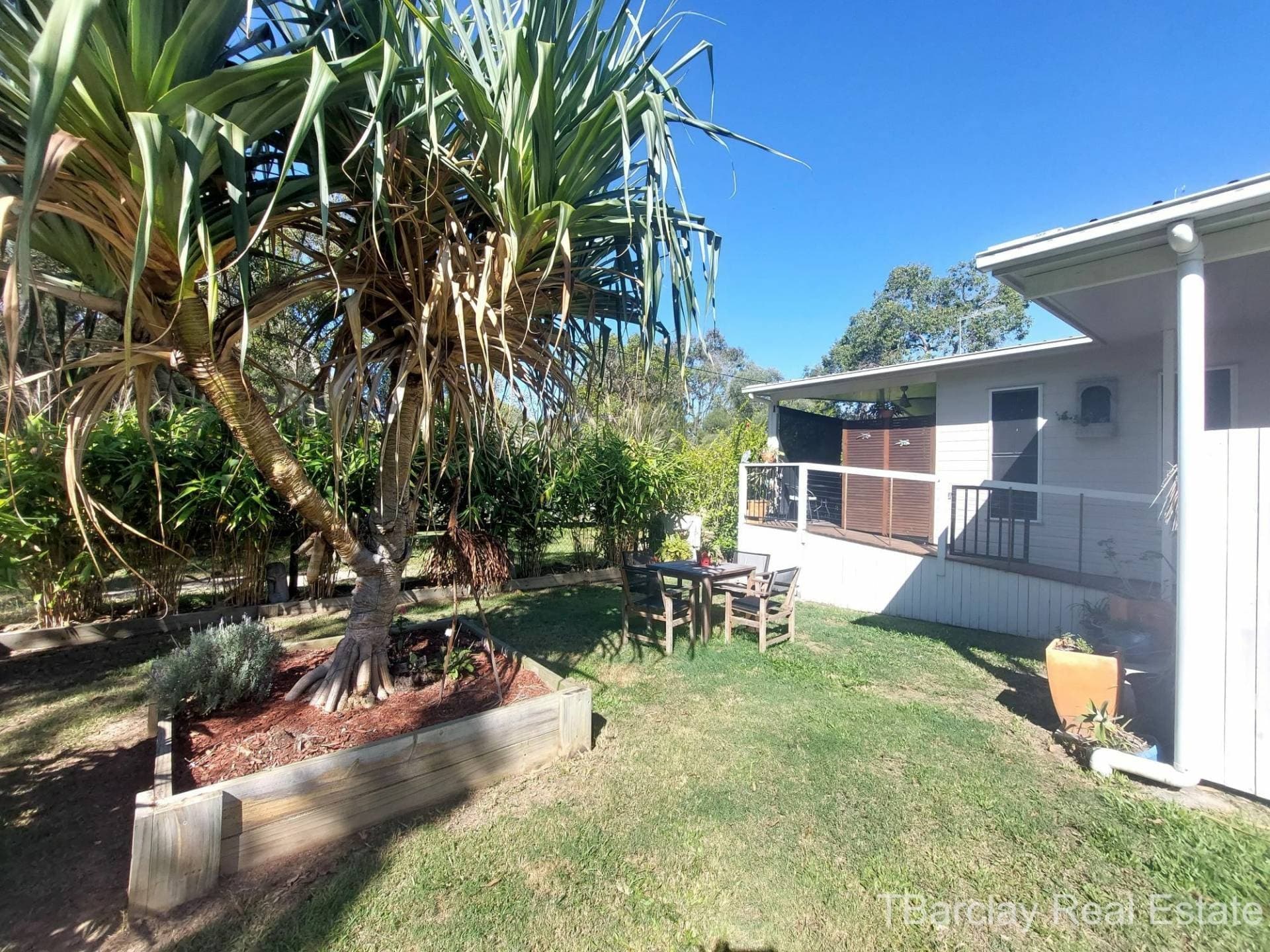 60 Eastbourne Tce, Macleay Island, Macleay Island - Thumbnail 2