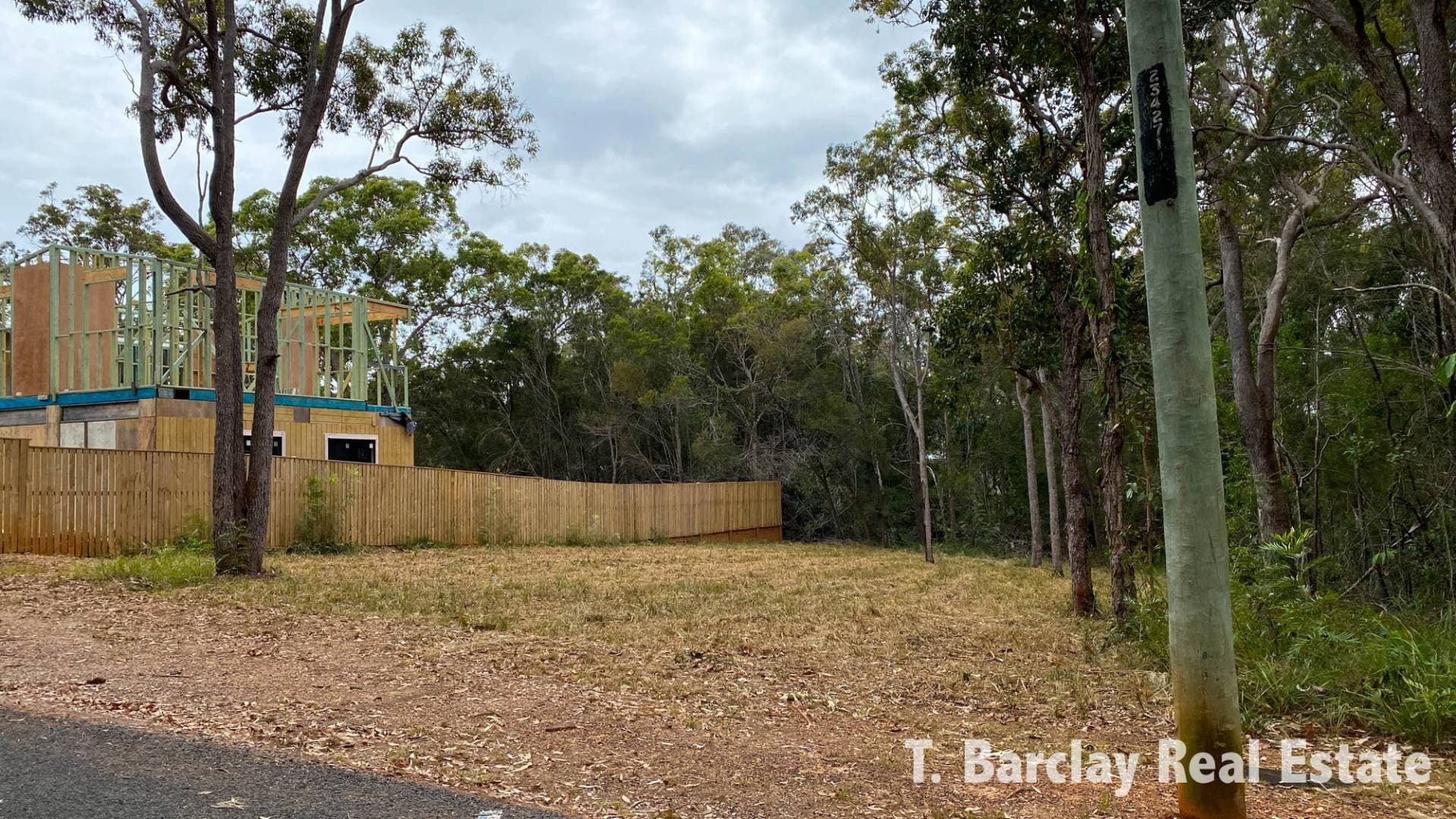 15 Flora Street, Lamb Island, Lamb Island - Image 1