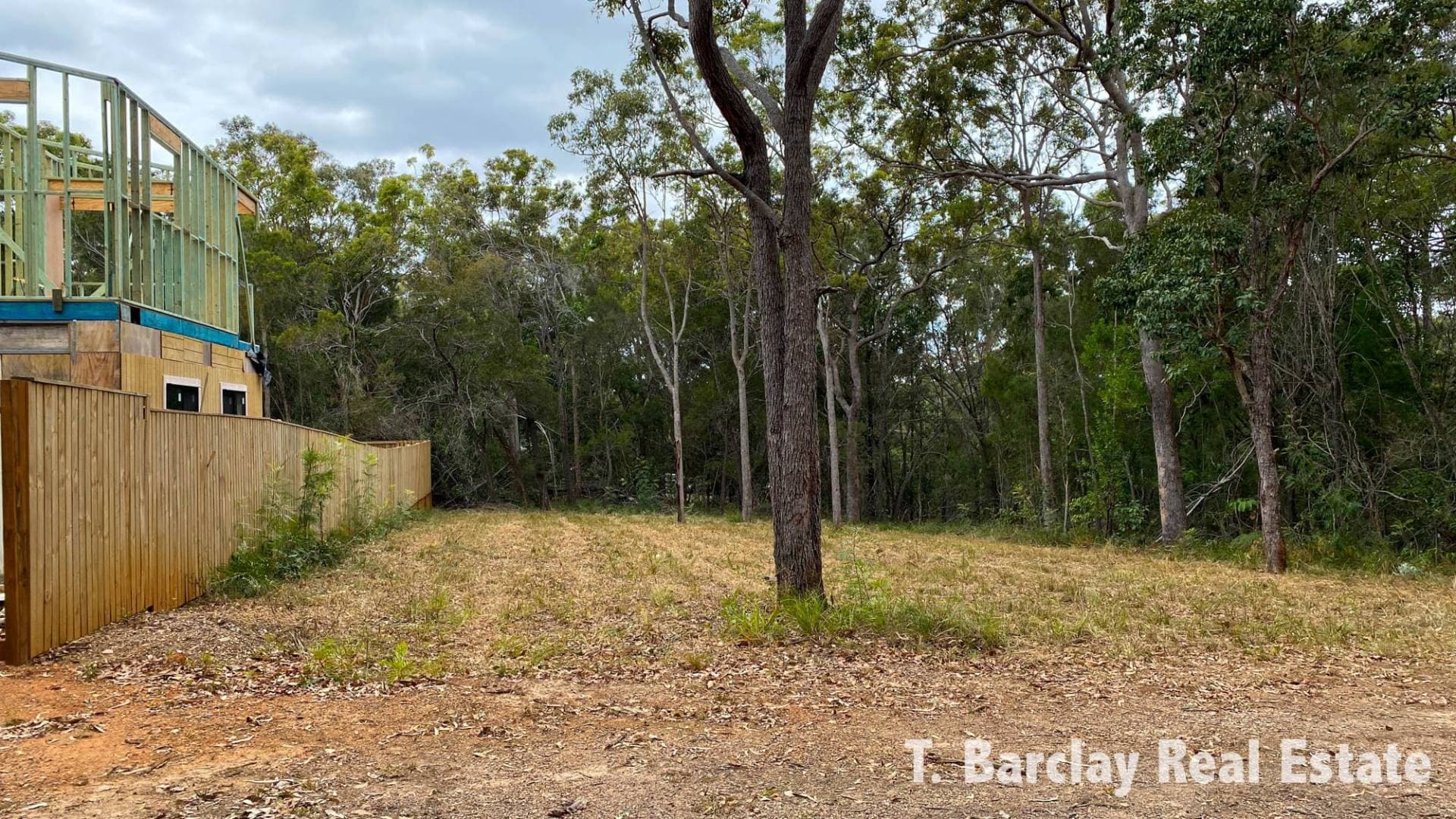 15 Flora Street, Lamb Island, Lamb Island - Thumbnail 2