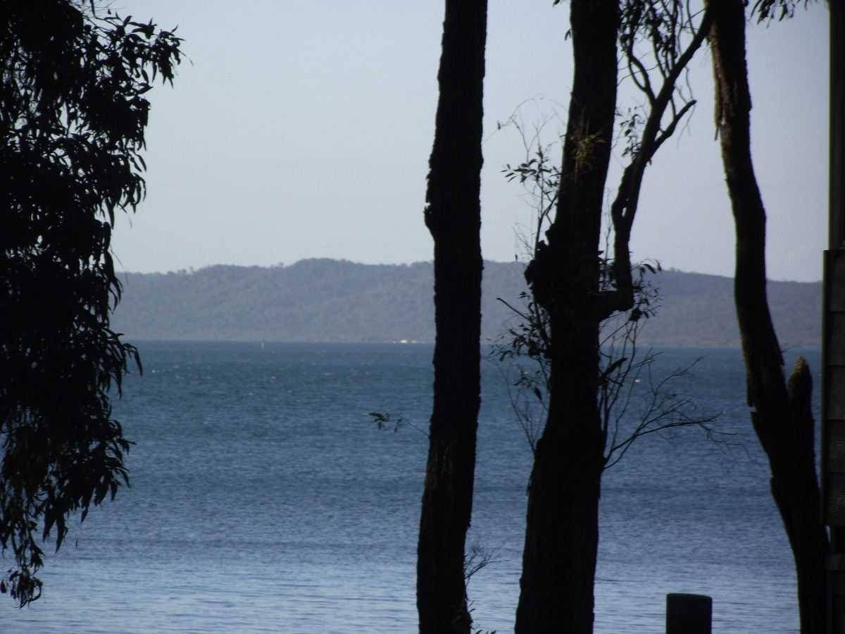 38 Blue Bay Crescent, Macleay Island, Macleay Island - Thumbnail 2