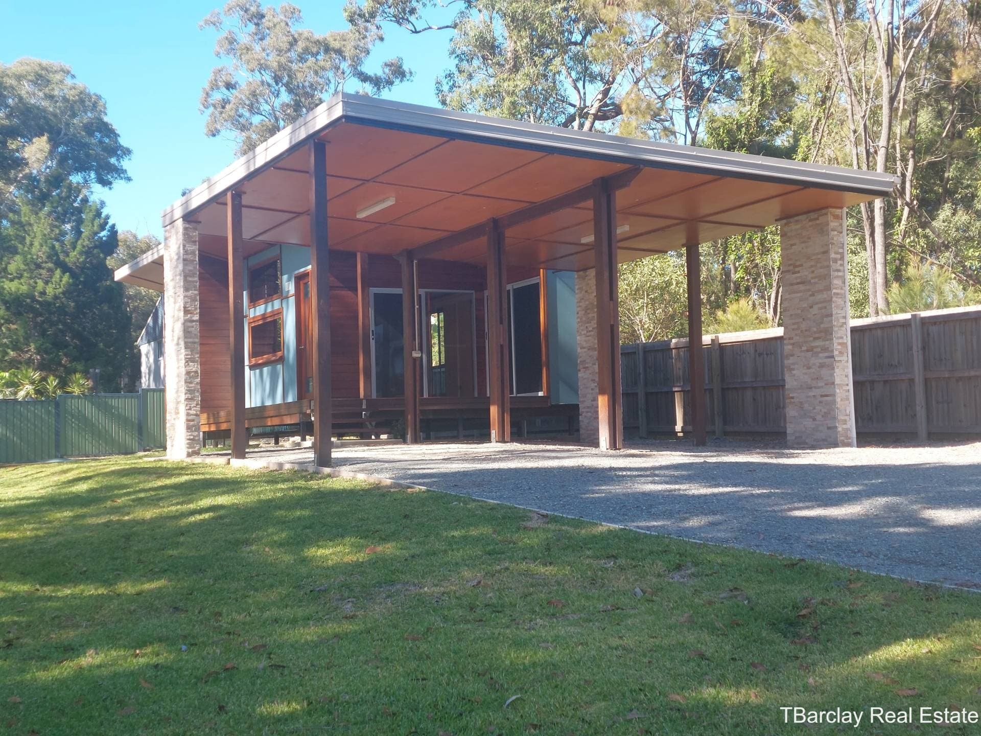 8 Dinjerra St, Macleay Island, Macleay Island - Image 1