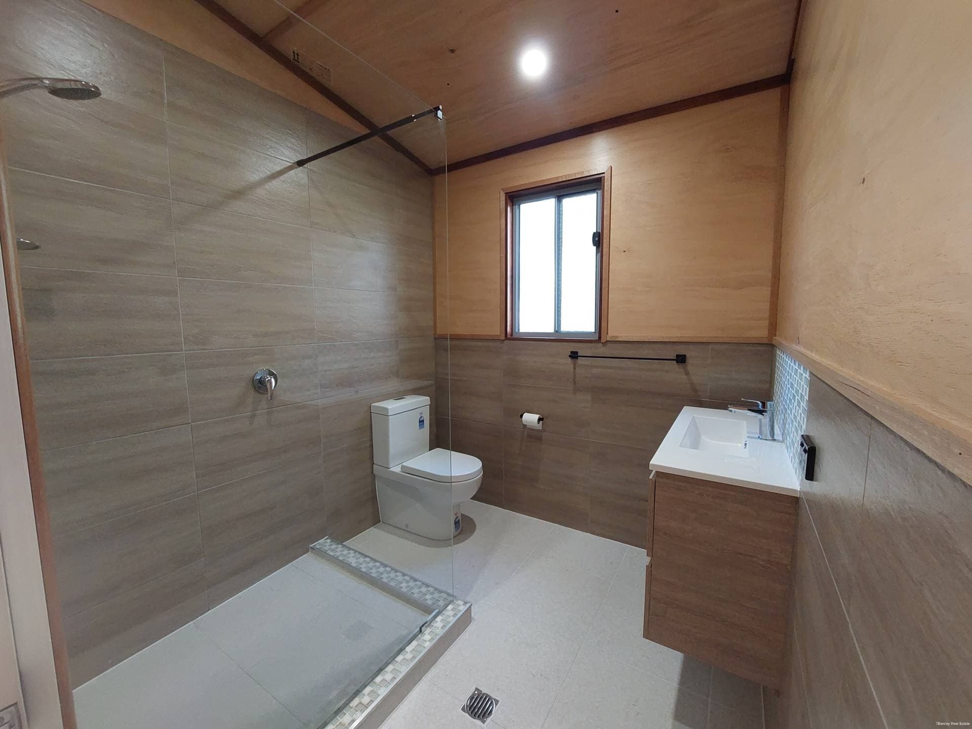 8 Dinjerra St, Macleay Island, Macleay Island - Thumbnail 4