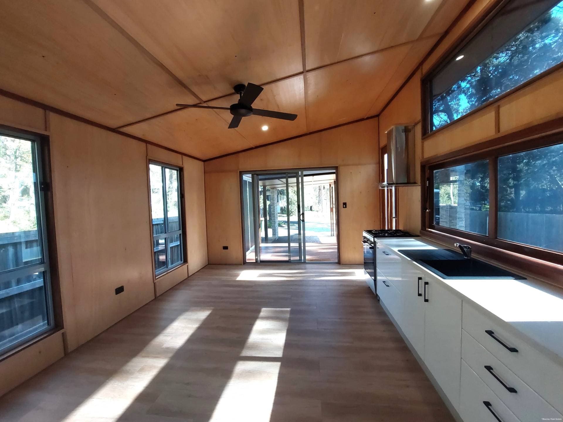8 Dinjerra St, Macleay Island, Macleay Island - Thumbnail 6