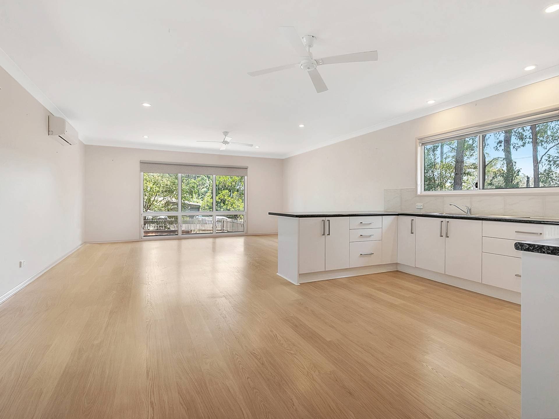 13 Cooee Crescent, Macleay Island, Macleay Island - Thumbnail 4