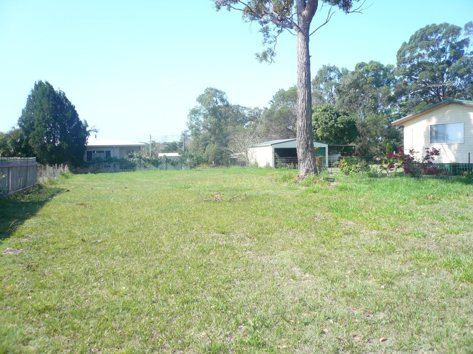 21 Hamilton Pde, Macleay Island, Macleay Island - Thumbnail 2