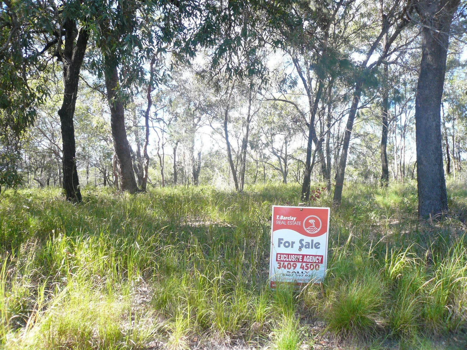 15 Blue Bay Crescent, Macleay Island, Macleay Island - Image 1