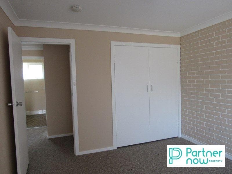 2/1 Fisher Road, Tamworth - Image 1