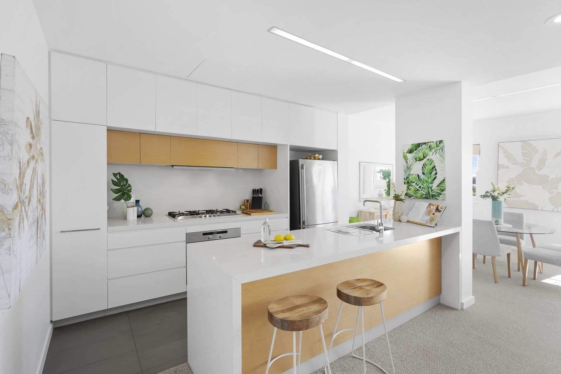303/1 Pavilion Drive, Little Bay - Thumbnail 4