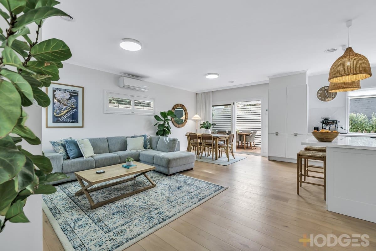 8b Taylor Street, Parkdale, VIC, 3195, Parkdale - Thumbnail 2