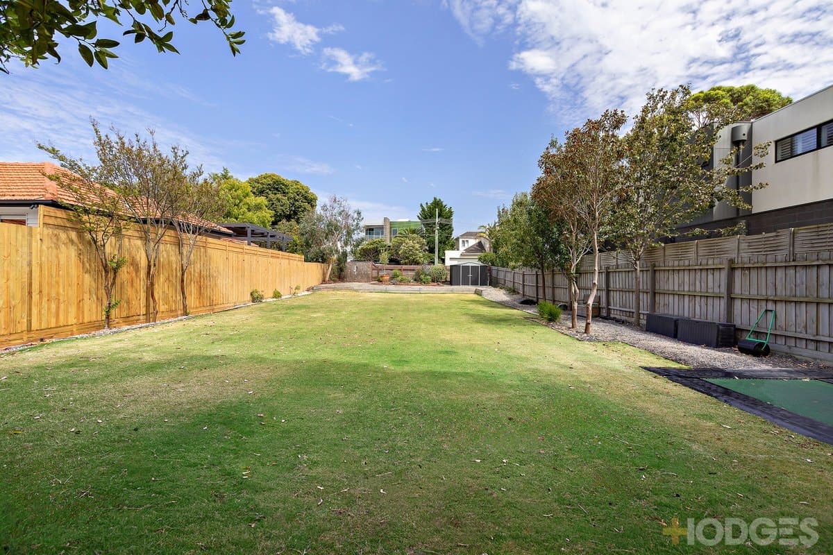 20 Surf Avenue, Beaumaris, VIC, 3193, Beaumaris - Thumbnail 2