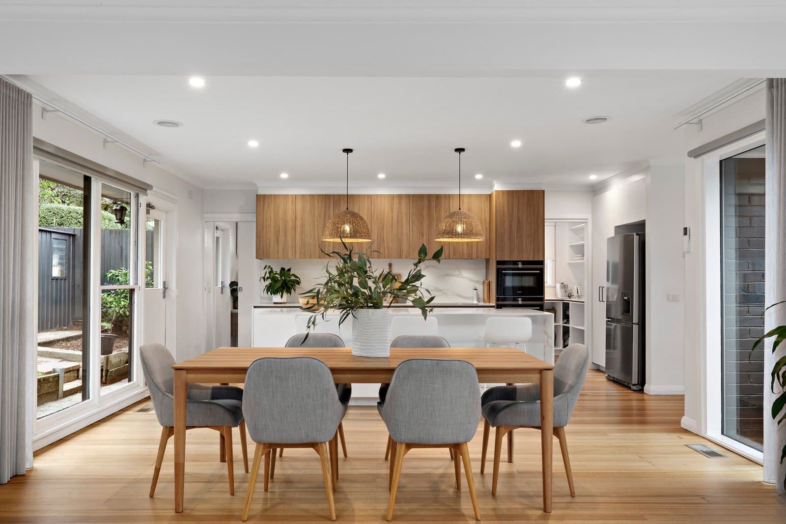 15 Banksia Avenue, Beaumaris - Thumbnail 2