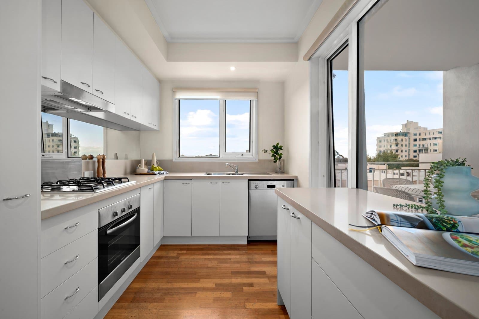 57/3 Seisman Place, Port Melbourne - Thumbnail 3