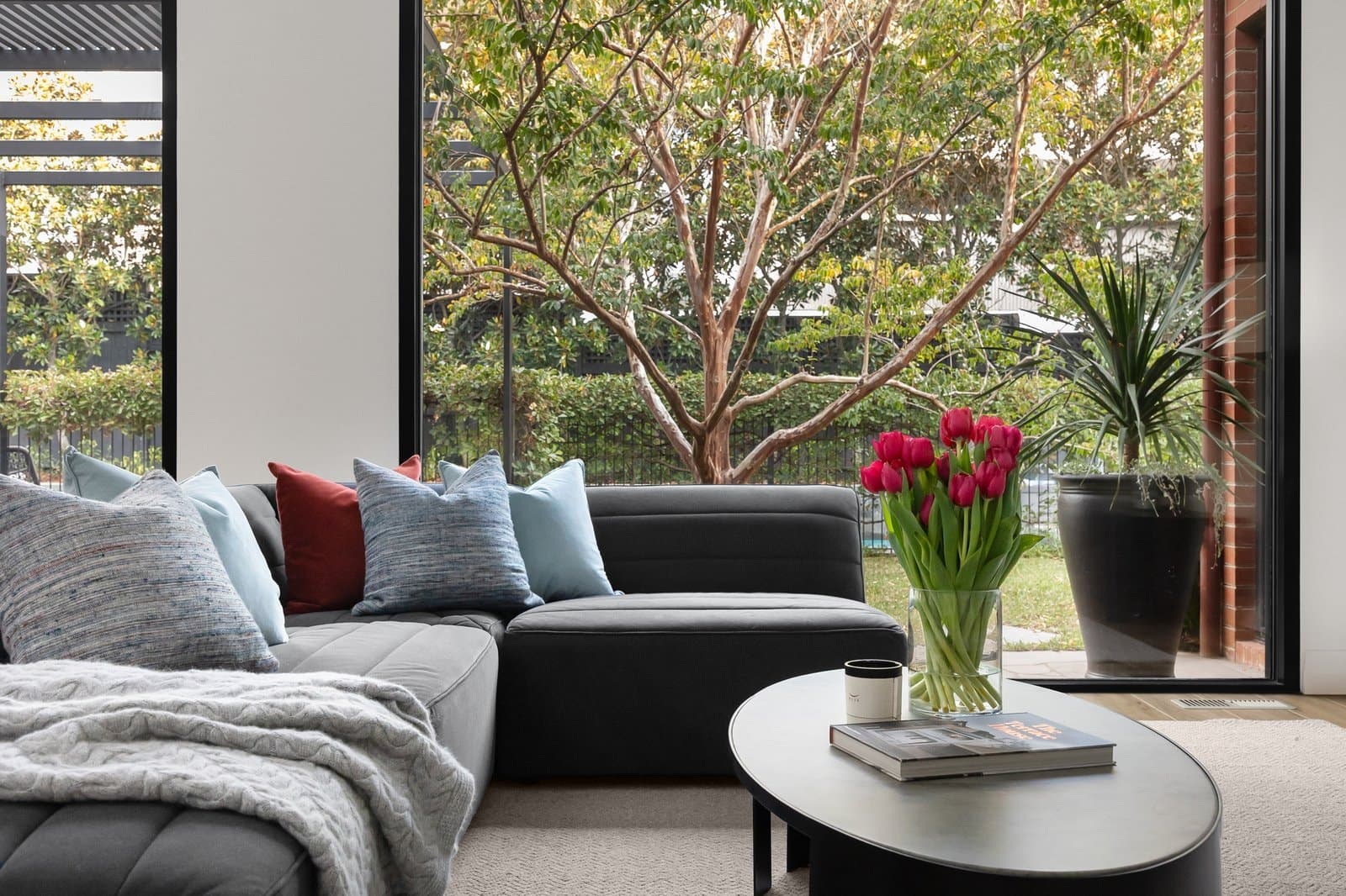8 Irymple Avenue, Glen Iris - Thumbnail 4