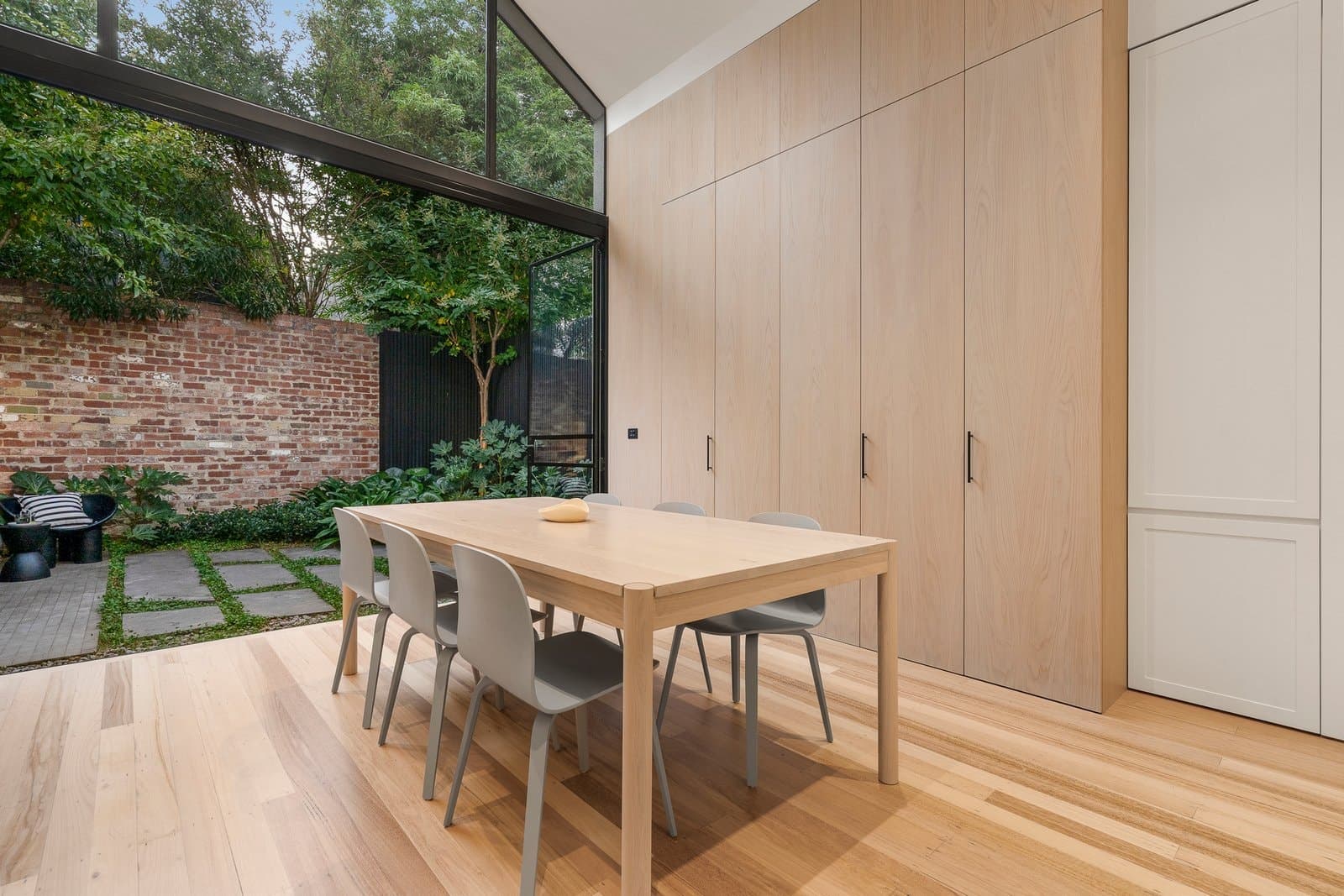 27 Caroline Street South, South Yarra - Thumbnail 6